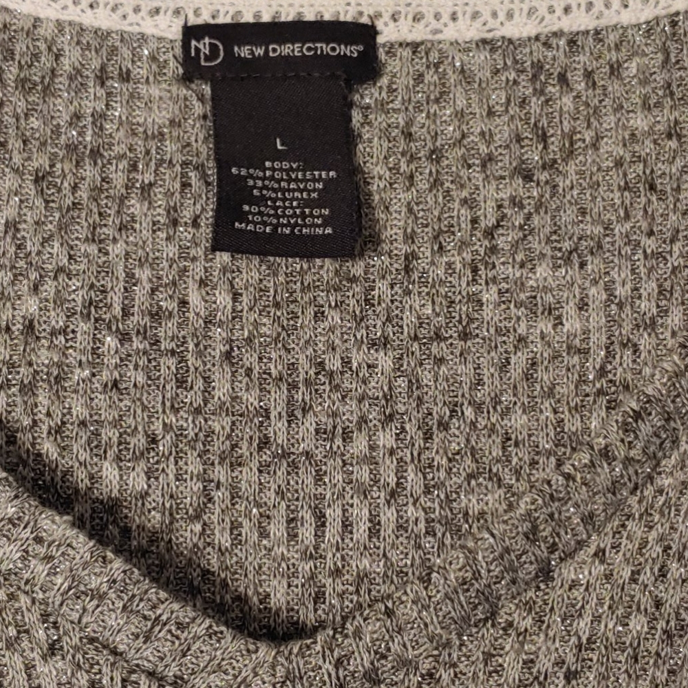 Sweater - Picture 3 of 5